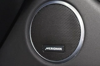 Land Rover Discovery Sport P300e 1.5 S / 24