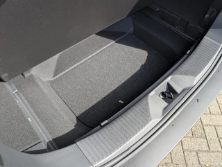 Toyota bZ4X Touring Dynamic 75 kWh NIEUW DIRECT LEVERBAAR! 360 CAMERA STOEL/STUURVERW WARMTEPOMP BLIND SPOT EL-ACHTERKLEP KEYLESS PARK-SENSOREN APPLE/ANDROID / 23