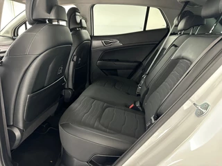 Kia Sportage 1.6 T-GDI HEV DynamicPlusLine Automaat Half Leder | Elektrische Stoelen | 18'' L.M. Velgen / 19