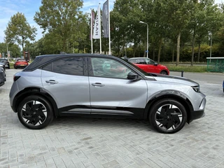 Opel Mokka Electric GS 54 kWh | Climate control | Navigatie | Verwarmbaar stuur | Elektrisch Pakket | Camera | Parkpilot | 18" LM-Velgen | Parkpilot / 5