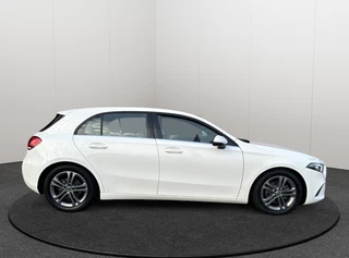 Mercedes-Benz A-Class Progressive Camera Navigatie Half leder Sportstoelen / 24