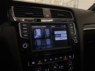 Volkswagen Golf 2.0 TSI GTI Clubsport / 265-360PK / NAP = UNIEK !! / NWE TURBO / PANO / DYNAUDIO / CAMERA / CARPLAY / 19 INCH ! / 14
