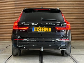 Volvo XC60 2.0 T5 Inscription | 250PK | Automaat | Leder | Camera | Trekhaak | Pano | Navi | 12,3” Digitaal Display / 38
