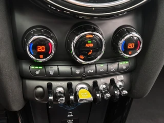 MINI Electric MINI Electric Collection 33 kWh | SOH 96% | Dealer Onderhouden | Panoramadak | Camera | Carplay | Stoelverwarming | / 35
