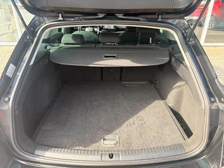 Seat Leon ST 1.0 EcoTSI Style Business Intense|Automaat|Inklapbare Trekhaak|Camera|Apple Carplay+Android Auto / 9