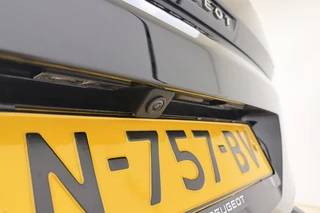 Peugeot 3008 1.2T Active Avantage | Automaat | Navigatie | Climate Control | Camera | Full LED | Keyless Entry & Start | Apple Carplay/Android Auto | 1e Eigenaar / 14