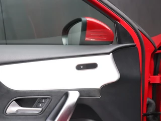 Mercedes-Benz A-klasse 200 Business Solution AMG | STOELVERW. | CAMERA | APPLE CARPLAY | NAVI | CRUISE | / 18