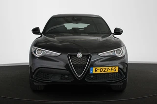 Alfa Romeo Stelvio 2.0 T AWD Veloce Ti 280PK Pano Leder Stuur-Stoelverwarming Keyless Memory / 15
