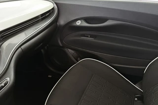 Fiat 500 3+1 Icon 42 kWh SOH 97% Achteruitrijcamera Apple CarPlay Stoelverwarming / 35