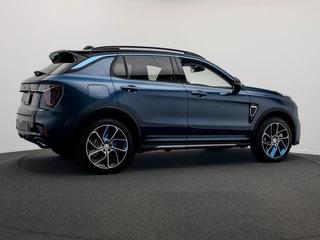 Lynk & Co 01 1.5 261PK Plug-in Hybrid * 360° Camera* Pano/dak Apple/Carplay Adaptive/Cruise / 27