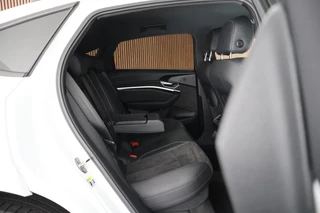 Audi e-tron Sportback 55 408pk quattro S edition 95 kWh SOH 91% Luchtvering 360Camera Nachtzicht Keyless Adaptive cruise / 12