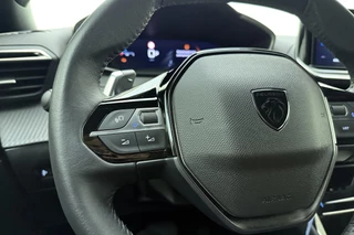 Peugeot 2008 1.2 Hybrid 145 Allure | Climate & Cruise Control | Parkeersensoren voor + achter | AppleCarplay/Android Auto | / 18