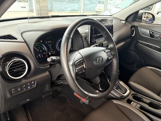 Hyundai Kona 1.6 GDi HEV Fashion Automaat  KRELLAUDIO/CAMERA/DODEHOEK/KEYLESS/NAVI/HUD/ADAPT.CRUISE / 45