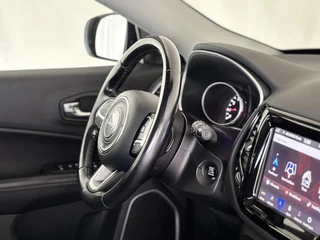 Jeep Compass 1.3T Night Eagle Liberty Edition | Apple/Android | Dealer-Onderhouden | Trekhaak / 4