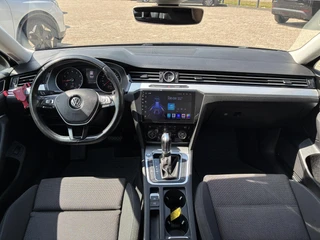 Volkswagen Passat 1.8 TSI Business Edition R Automaat | Climate control | Achteruitrij camera | Navigatie | Elektrisch Pakket | Afneembare Trekhaak | Ergo-Comfort stoel | Parkpilot | LM-Velgen | LED Verlichting / 14