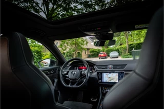 Škoda Superb Combi 1.4 TSI iV Sportline Business  Panorama Matrix ACC 360 Camera / 20