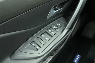 Peugeot 308 1.6 Plug-in Hybrid 180pk Automaat Allure Avantage | Navigatie | Apple Carplay/Android Auto | Achteruitrijcamera | Adapt. Cruise control | Climate control | Keyless entry | Stoel- en stuurverwarming / 19
