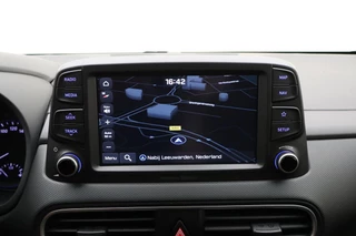 Hyundai Kona 1.0T 120pk Fashion | Navigatie | Trekhaak | Climate control | Achteruitrijcamera | Cruise control | Keyless | Lichtmetalen velgen | Parkeersensoren / 23
