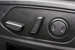 Hyundai Tucson 1.6 T-GDI PHEV Premium Sky 4WD Pano Leder Stoelventilatie Stuur/Stoelverwarming Krell / 19
