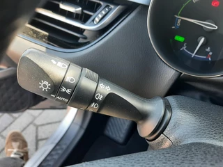Toyota C-HR 1.8 Hybrid Business Plus ALL SEASONS STOEL/STUURVERW KEYLESS PARK-SENSOREN BLIND-SPOT LM-VELGEN DAB+ CAMERA / 16
