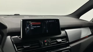 BMW 2-serie Active Tourer 225xe Centennial High Executive PANO LEER HEAD UP. / 38