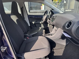 Volkswagen up! 1.0 take up! BlueMotion / 11