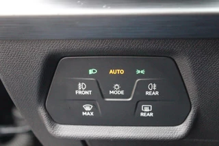 CUPRA Formentor 1.4 e-Hybrid Performance / 13