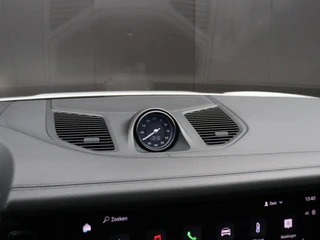 Porsche Cayenne 3.0 E-Hybrid | LEDER | LUCHTVERING | PANO-DAK | MASSAGE | BOSE | STOELVERK. | SPORTCHRONO | 360° CAMERA | ADAPT. CRUISE | NAVI | DESIGN PAKKET | / 32
