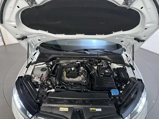 Skoda Octavia Combi 1.0 e-TSI DSG Business Edition Navigatie App-Connect DAB+ Parkeersensoren / 17