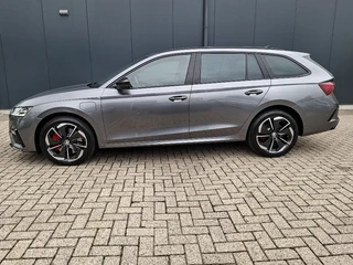Skoda Octavia 1.4 TSI * RS iV * Navigatiesysteem * Parkeercamera * Stoelverwarming * Head up display * / 8