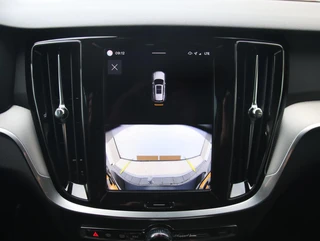 Volvo V60 2.0 T6 Plug-in hybrid AWD Ultra Bright | SOH 99% | Long Range / 17