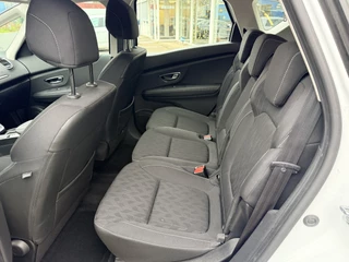 Renault Scénic 1.3 TCe Limited  | Keyless | Navi | Apple / Android | DAB + | PDC v+a | Cruise / 78