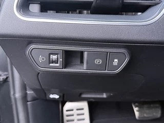 Kia K4 Sportswagon 1.0 T-GDi MHEV GT-Line Launch Edition (pano) - Climate Control - Achteruitrijcamera - Adaptive Cruise Control - Fabrieksgarantie tot 05-2033 / 23