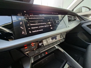 Audi A3 Limousine 30 TFSI AUTOMAAT * Carplay * Climate Control * Parkeersensoren * / 34