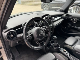 Mini Mini 1.5 Cooper Chili Serious Business / Works / Pano / H&K / Led / Sportleder / Cruise . / 22
