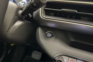 Jeep Avenger 1.2 e-Hybrid 110pk Automaat Summit | Navigatie | Trekhaak | Panoramadak | Adapt. Cruise control | JBL Audio | Elektrische achterklep | Stoelverwarming  | Climate Control / 34