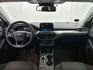 Ford Focus Wagon 1.5 EcoBoost Active Business Automaat | Adaptive Cruise | Stoelverwarming | Camera | Parkeersensoren | Trekhaak / 6