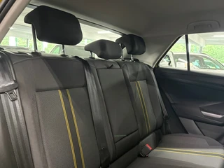 Volkswagen T-Roc 1.0 TSI Style/ NL auto/ Parkeersensoren/ Navi/ LMV / 35