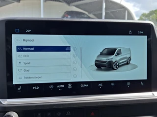 Volkswagen e-Transporter Kombi L2 64 kWh 9p (46950 incl btw,Camera,Pomp,Achterdeuren) / 23