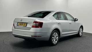 Škoda Octavia 1.0 TSI Greentech Style Business NAVI CARPLAY CRUISE LM ECC. / 6