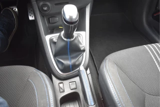 Renault Clio 0.9 TCe GT-Line 2x Pack Essentiel  | Keyless | DAB | Navi | Cruise Control | Airco | Sportstoelen | Full LED | LM-Velgen / 50