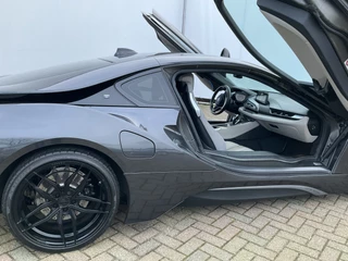 BMW i8 334pk Limited Edition Ferrada HUD 360°Cam Plug-in PHEV / 4