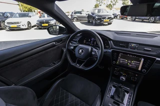 Škoda Superb Combi 1.5 TSI ACT Sportline  | Memory | Camera | ACC / 21