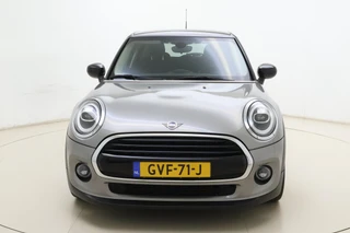 MINI 5-Deurs 1.5 Cooper 60 Years Edition Automaat | Navigatie | Climate control | Parkeersensoren |5 Deurs | Lichtmetalen velgen black | Keyless / 7