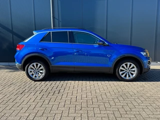 Volkswagen T-Roc 1.0 TSI Style * Navigatiesysteem * Stoelverwarming * Adaptieve Cruise Control * Parkeercamera * / 4