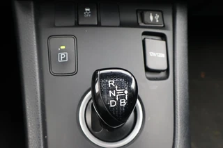 Toyota Auris 1.8 HYBRID ASPIRATION 5-DEURS CAMERA CRUISE NL-AUTO AFN.TREKHAAK NAVI CRUISE LM-VELGEN / 16