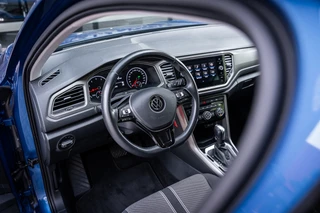 Volkswagen T-Roc 1.5 TSI Sport Autom. | Navi | PDC | Cruise controle | Trekhaak / 4