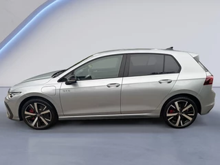 Volkswagen Golf 1.5 eHybrid GTE 272pk / 360 Cam / 5J Garantie / HUD / Black Style / 9