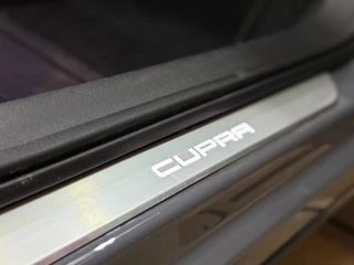 CUPRA Formentor 1.5 TSI Business Exclusive Paint | Pano | Winterpakket | Cruise adaptief | 19 Inch | Matrix Led | Virtual | / 50