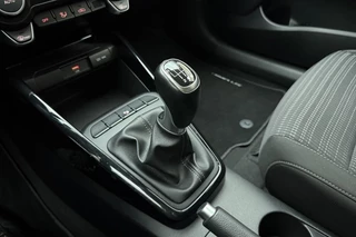 Kia Stonic 1.0 T-GDi MHEV DynamicPlusLine | Navigatie | Apple Carplay | Cruise Adaptief | Climate Control | Camera+sensoren | Keyless Entry&Start / 27